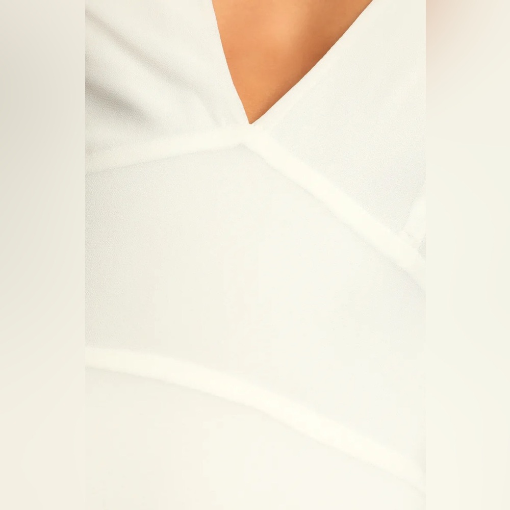 Lulus - Talk About Divine White Long Sleeve Backless Maxi Dress (S/XL) - Picture 5 of 7